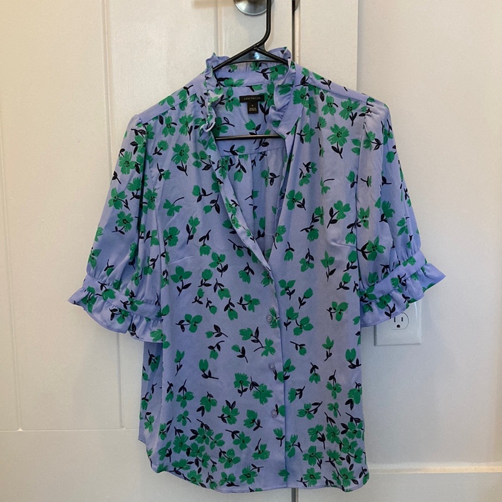 BRAND NEW Ann Taylor Floral Blouse